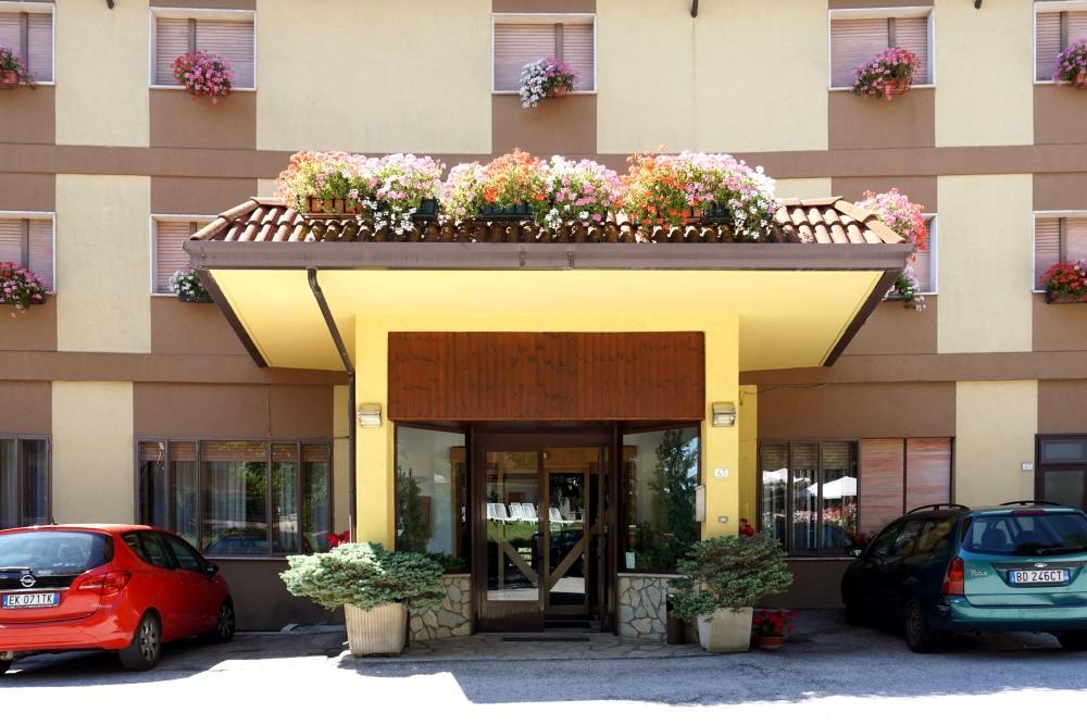 Family Hotel Como รีวีซอนโดลี ภายนอก รูปภาพ